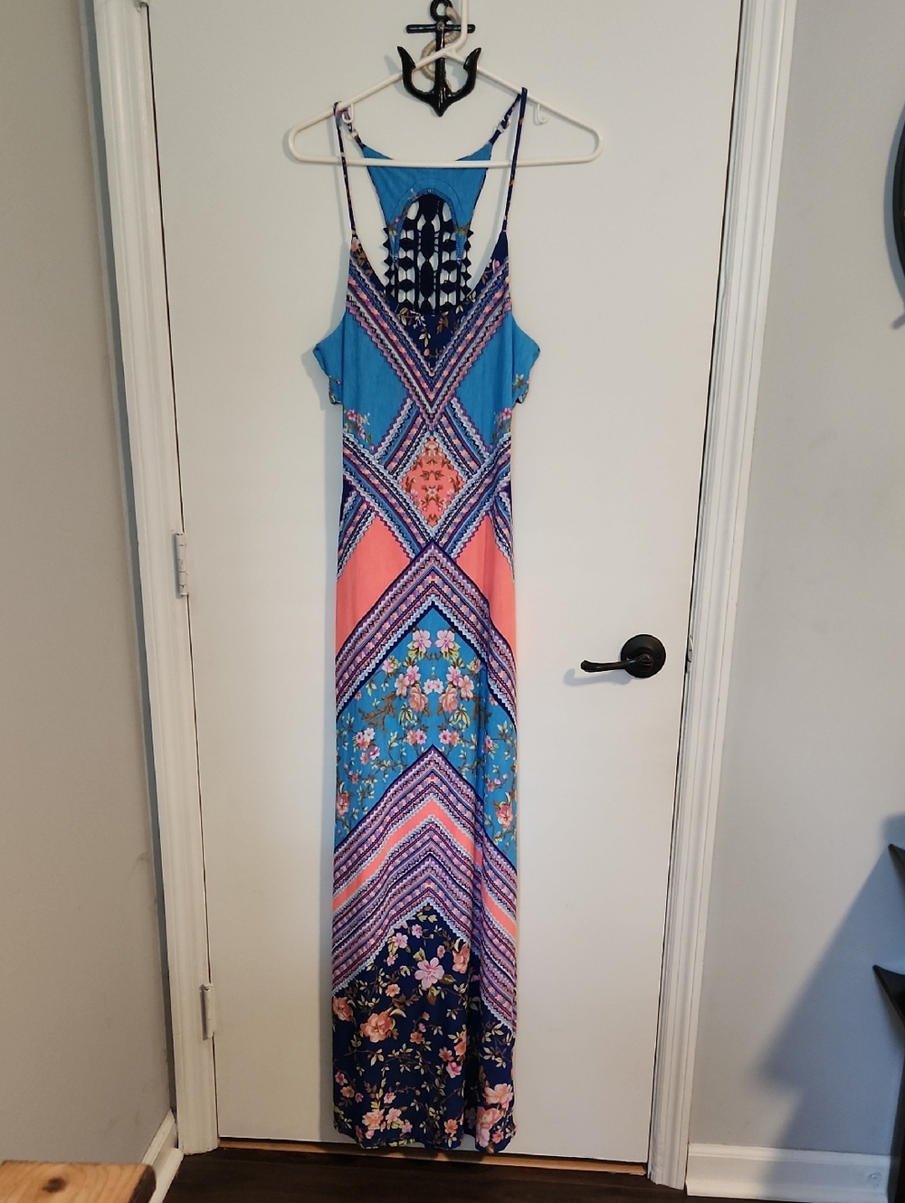 Sleeveless Blue & Coral Patterned Maxi Dress